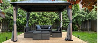 Beautiful, cozy and peaceful 2-bedroom and 1.5 bath home in Barrie