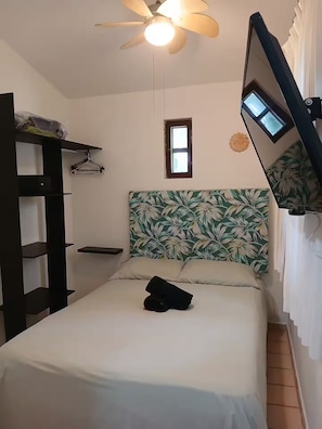 1 chambre, fer et planche à repasser, Wi-Fi, draps fournis