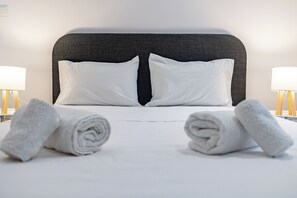 1 chambre, fer et planche à repasser, Wi-Fi, draps fournis