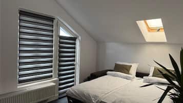 2 bedrooms, iron/ironing board, WiFi, bed sheets