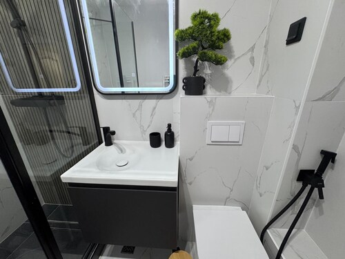 Charming 2-bedroom apartment with AC, WiFi in lovely Cluj-Napoca