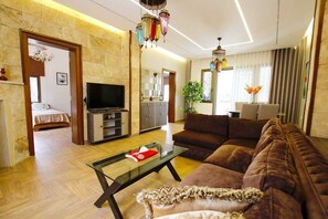 Smart TV - Aley Maison des Couleurs - Artistic home in Aley's heart (Alay)