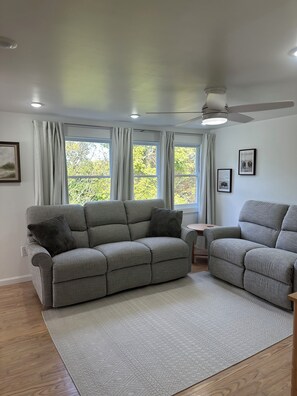 スマートテレビ、書庫