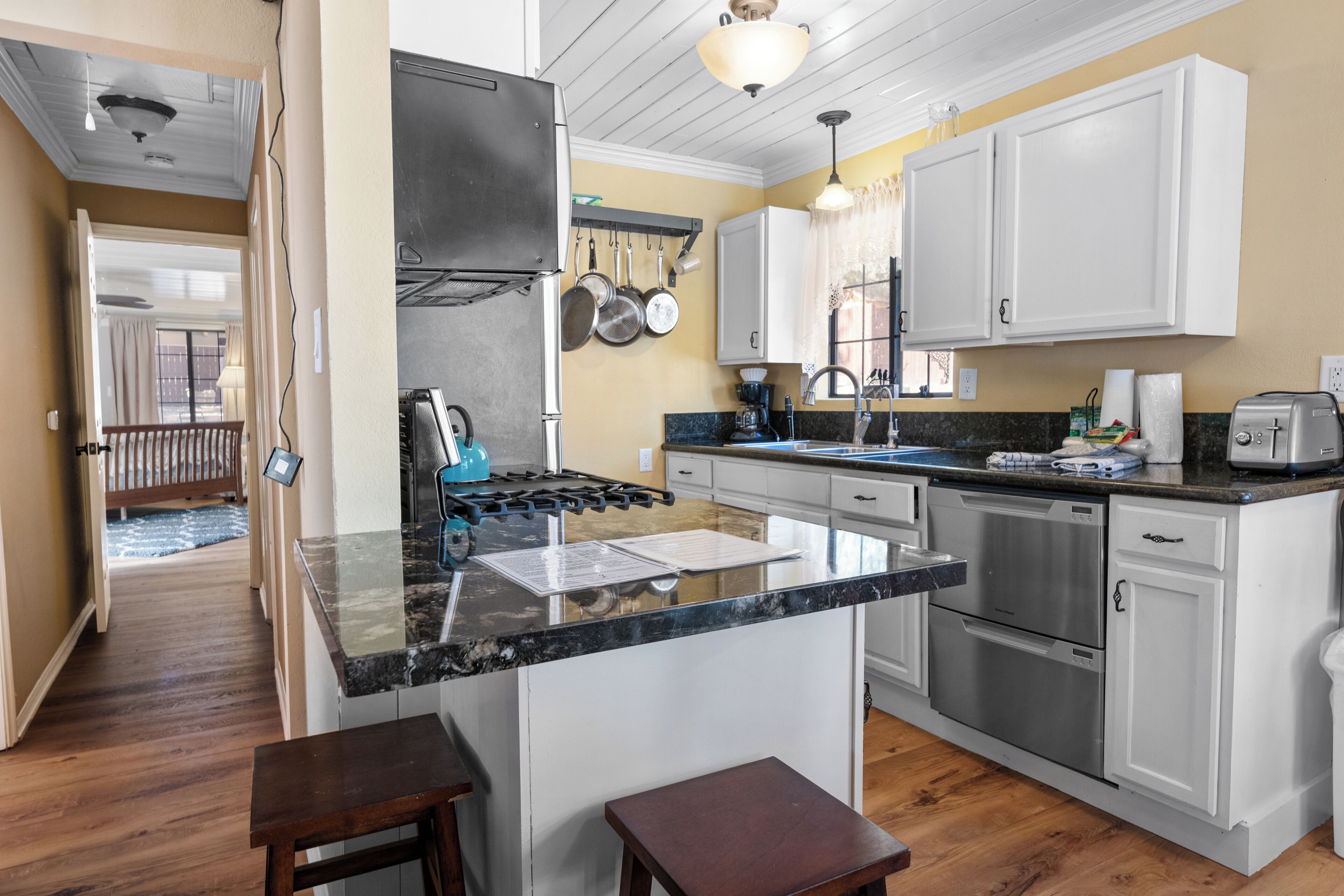 Σπίτι, Αίθριο, Θέα στο Βουνό | Ιδιωτική κουζίνα | Βραστήρας νερού, φρυγανιέρα