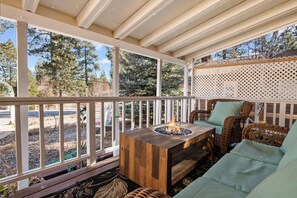 House, Patio, Mountain View | Terrace/patio