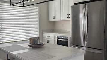 Mikrowelle, Ofen, Herdplatte, GeschirrspĂŒler