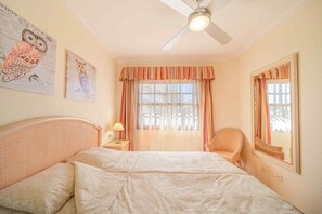 1 chambre, fer et planche à repasser, Wi-Fi, literie fournie