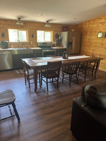 Cabin Fever II is a cozy 3-bedroom cabin in the foothills of the Blue Ridge. 