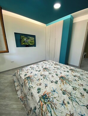 1 bedroom, WiFi, bed sheets - Suite Guest House within walking distance of the sea (Ottava)