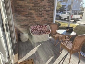 屋外ダイニングエリア