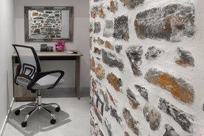 House, Accessible - The Coastal Rock House (Volos)