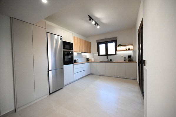 Microwave, oven, dishwasher