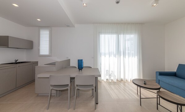 Family Apartment, 1 Bedroom, Balcony | Private kitchen | Mini-fridge, high chair - Carinthia (Lido di Jesolo)