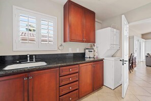 House, Multiple Beds, Patio, Garden View (Casita 86177) | Interior - Casita 86177 Sunny Stay for 4! (Coachella)