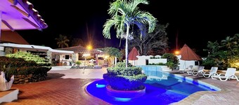 Casa de Campo Mía, steps from the beach!