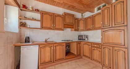 Holiday Home 'Le Gîte Rose 4' with Private Terrace and Shared Garden