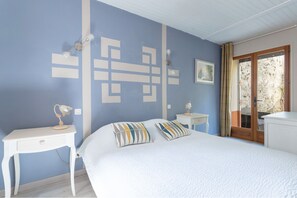 2 camere, ferro/asse da stiro, Wi-Fi gratuito, lenzuola