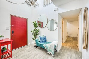 Interior - Stylish themed 2BR w/ Office · Great for Professionals · Cozy, Clean & Peaceful (El Paso)