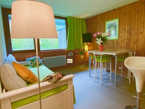1 Schlafzimmer, Bügeleisen/Bügelbrett