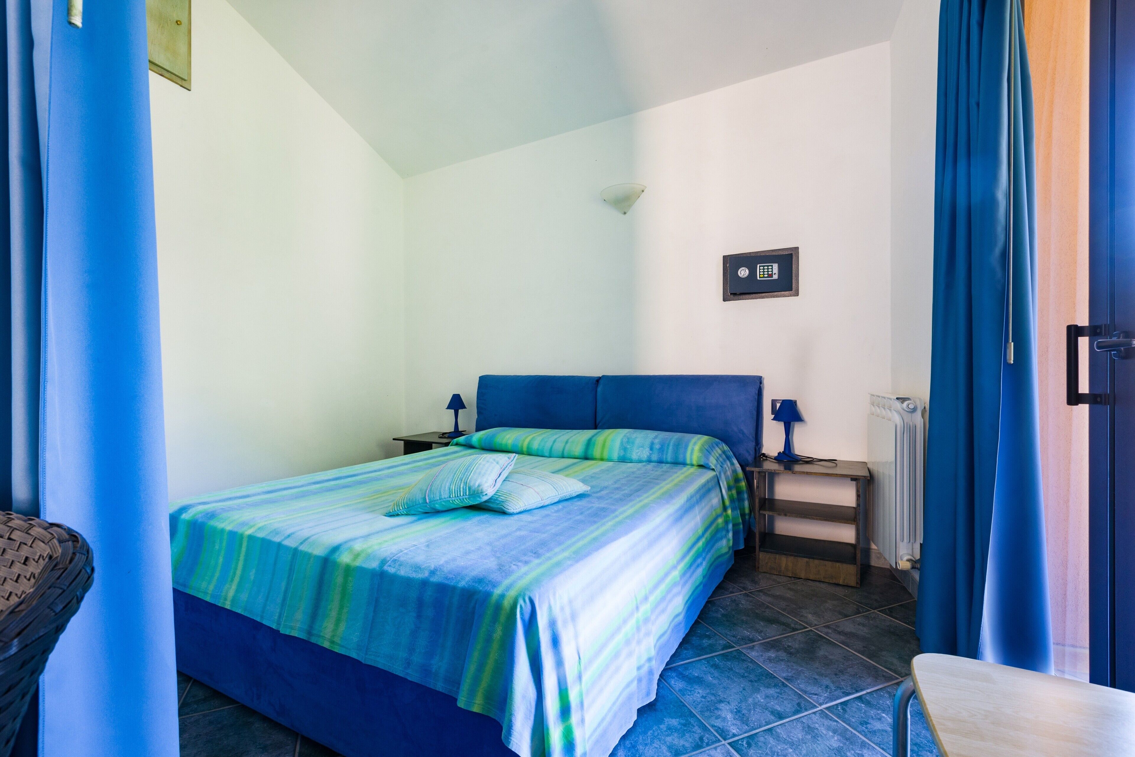 1 chambre, Wi-Fi gratuit, draps fournis