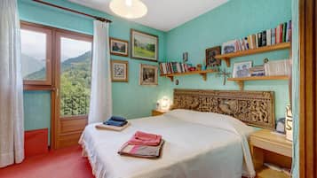 2 bedrooms, free WiFi, bed sheets