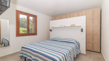 2 Schlafzimmer, BĂŒgeleisen/BĂŒgelbrett, BettwĂ€sche