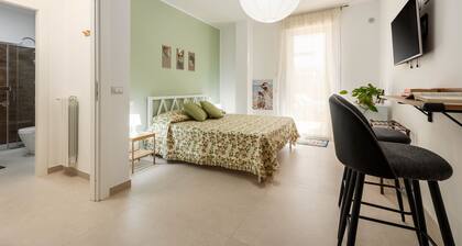 Guest House 'Lovi Room' with Private Terrace, Wi-Fi and Air Conditioning