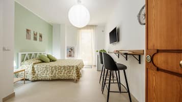 1 bedroom, free WiFi, bed sheets