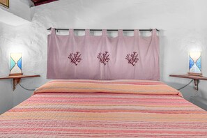 3 habitaciones y ropa de cama