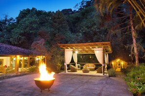 Smart TV 50 pulgadas con canales de televisión vía satélite