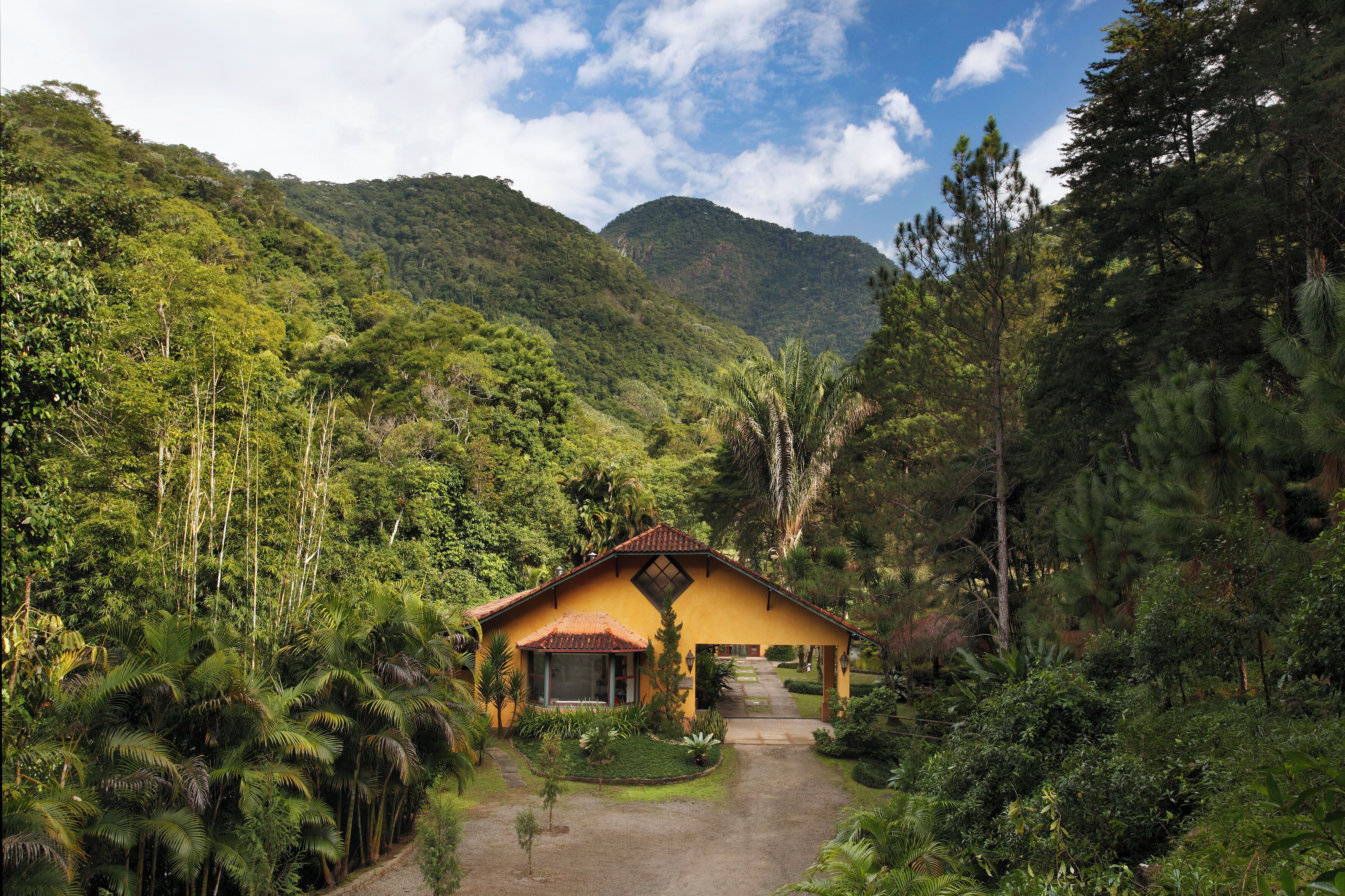 Fachada da propriedade