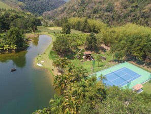 50-Zoll-Smart-TV mit Satellitenempfang