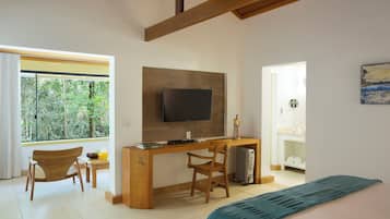 Alpehytte – superior, balkong, hageutsikt | Allergitestet sengetøy, blendingsgardiner, wi-fi (inkludert) og sengetøy