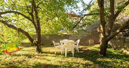 Apartment 'Villanova' with Mountain View and Private Garden