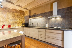 Unclassified image, 3 of 20, button - Studio 'La Bodega' with Wi-Fi (Ademuz)