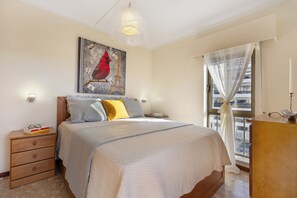 1 soverom, strykejern/-brett, wi-fi (inkludert) og sengetøy