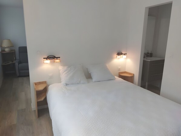 1 bedroom, iron/ironing board, free WiFi, bed sheets