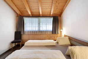 2 bedrooms, free WiFi, bed sheets