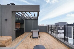Outdoor dining - Modern and Cozy 1D1B Santiago Downtown Near Movistar Arena (Santiago)