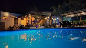 Piscina externa