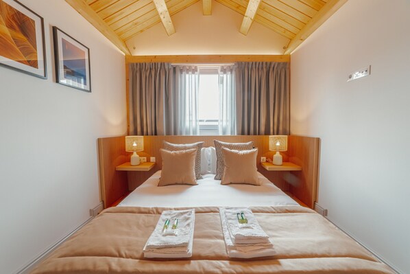 1 chambre, fer et planche à repasser, accès au Wi-Fi (inclus)