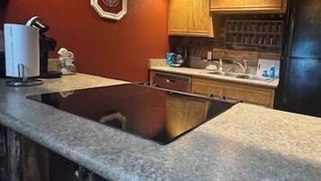 Mikrowelle, Ofen, Herdplatte, Geschirrspüler