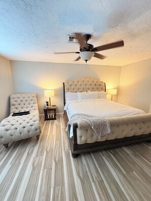 4 bedrooms, iron/ironing board, free WiFi, bed sheets