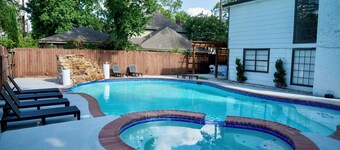 This home offers a fantastic value, pet-friendly,and boasts a refreshing pool.

