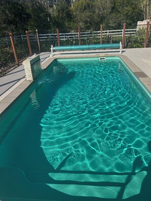 室外泳池、暖水池