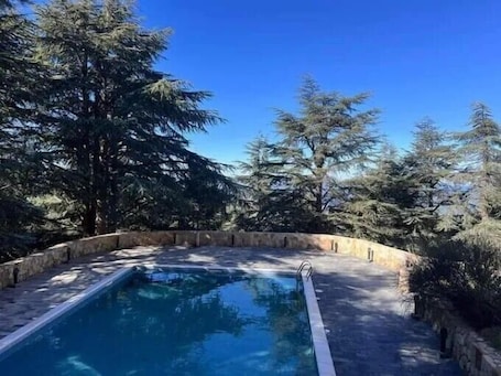 Exterior. Hotel El-Arz