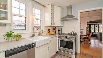 Microwave, oven, stovetop, dishwasher