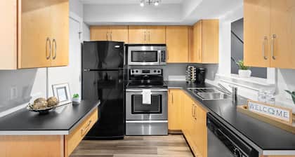 The Lofts of Downtown (540 N 2nd St, #202) | Charming 2-Bedroom in the Heart of Clarksville, TN