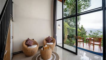 Desk, laptop workspace, free WiFi