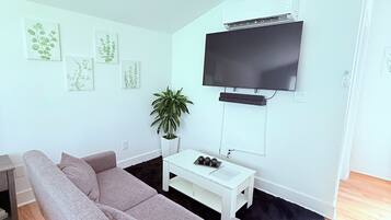 Smart-tv och en stereo